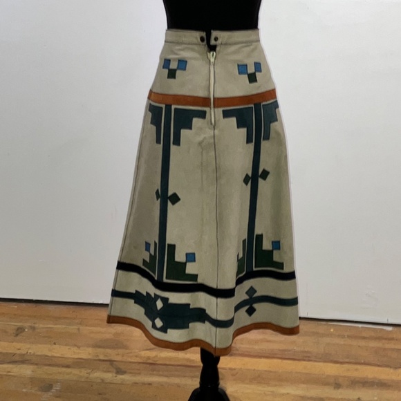 Native Suede - Picture 5 of 10